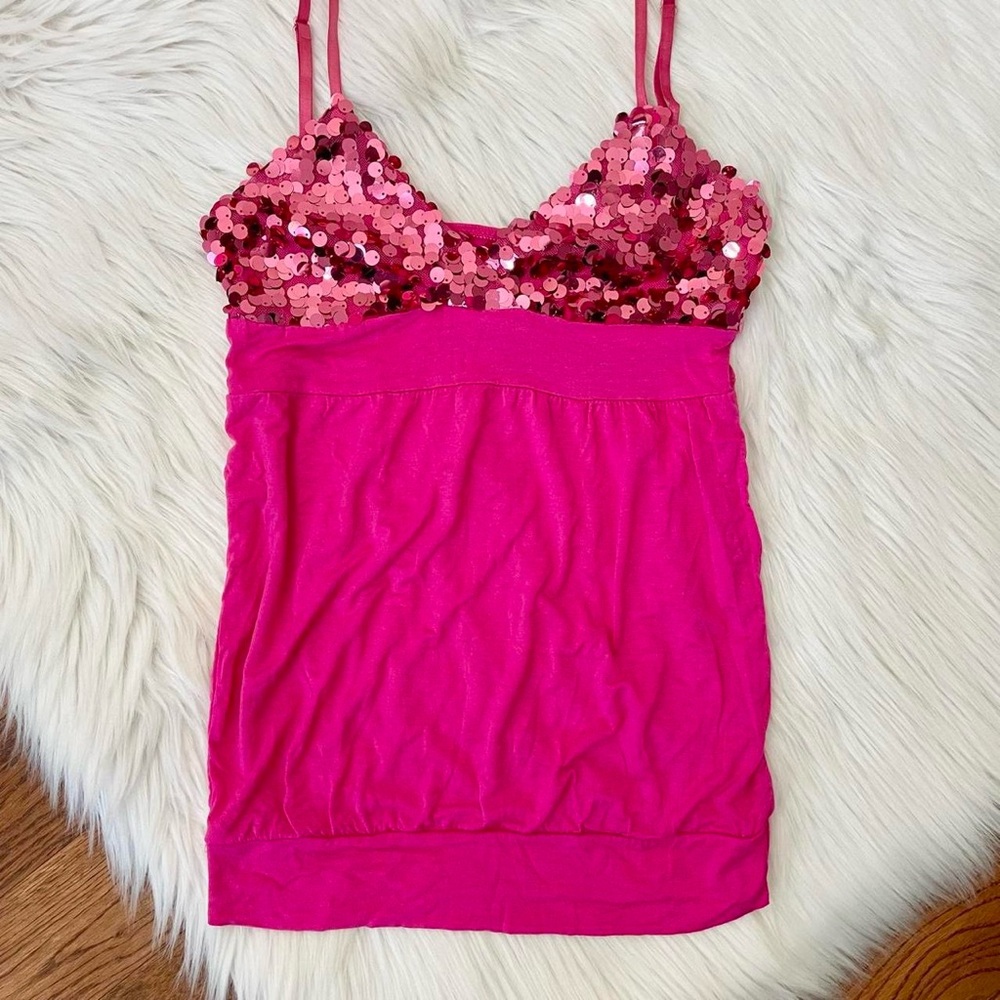 Vintage Y2K pink sequin babydoll top 🌺
